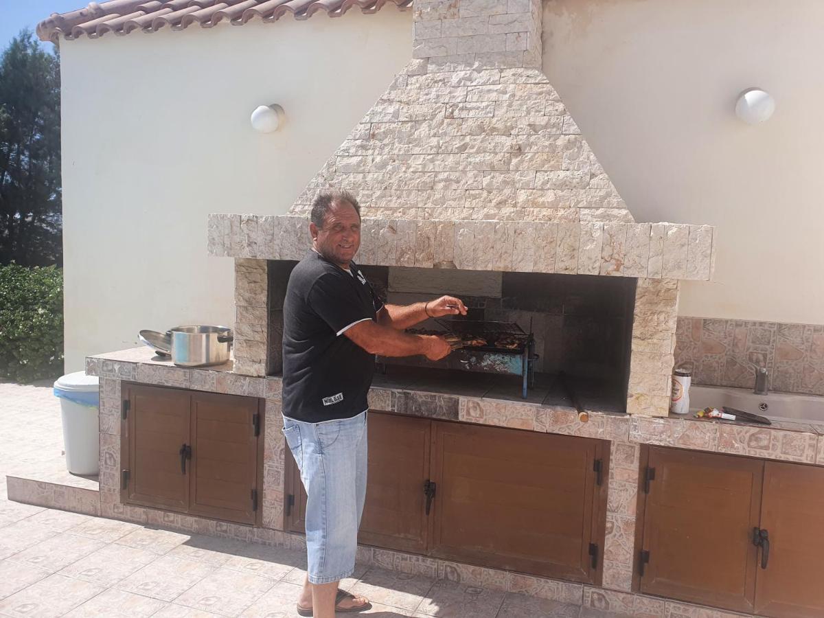 Larnaca Mansion Ideal For 3 Families Or More Dış mekan fotoğraf