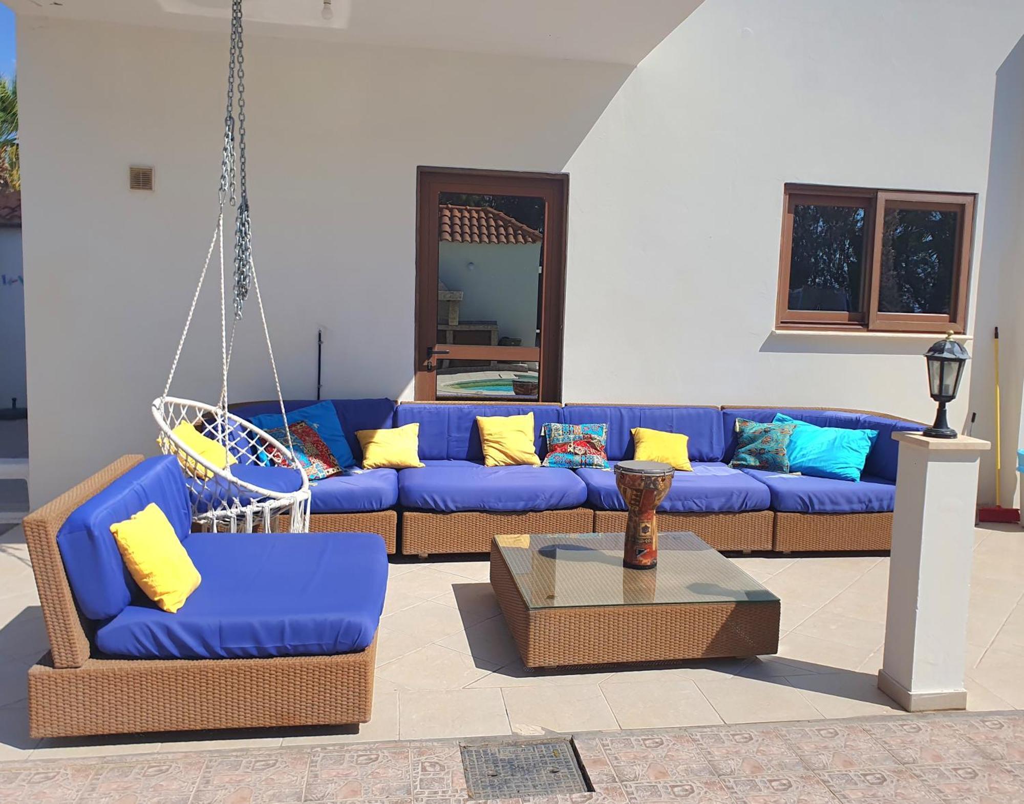 Larnaca Mansion Ideal For 3 Families Or More Dış mekan fotoğraf