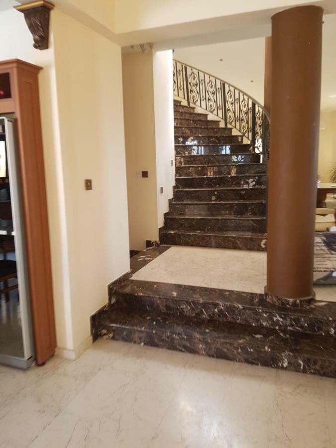 Larnaca Mansion Ideal For 3 Families Or More Dış mekan fotoğraf