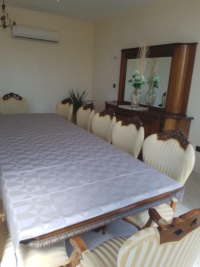Larnaca Mansion Ideal For 3 Families Or More Dış mekan fotoğraf