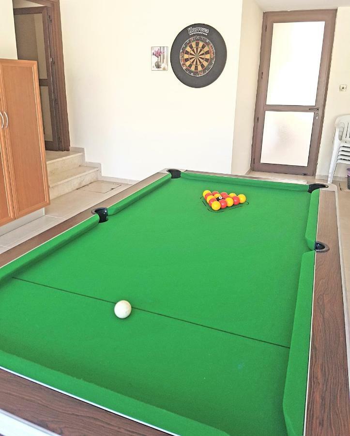 Larnaca Mansion Ideal For 3 Families Or More Dış mekan fotoğraf